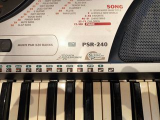 Teclado Yamaha PSR-240 Portatone