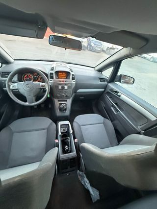 Opel Zafira 1.8 gasolina 2007