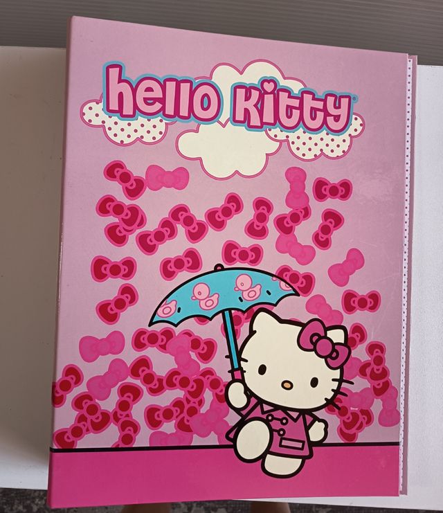 Archivador Hello Kitty 4 anillas