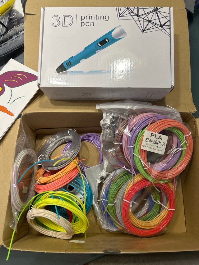 Bolígrafo 3D y filamentos PLA