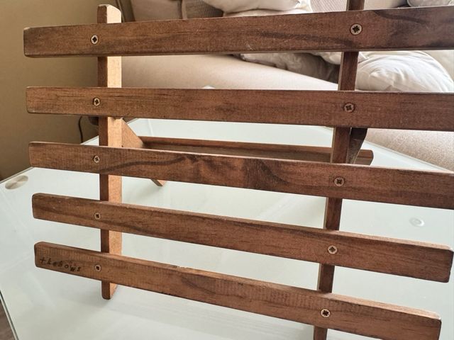 Barrera y corredor de madera