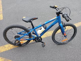 Bicicleta infantil Cannondale azul