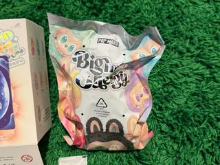 POP MART Labubu Big into Energy HOPE