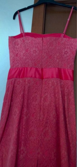 Abito elegante donna rosa con pizzo