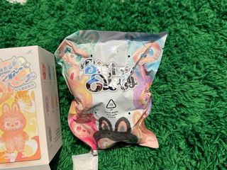 POP MART Labubu Big into Energy HAPPINESS