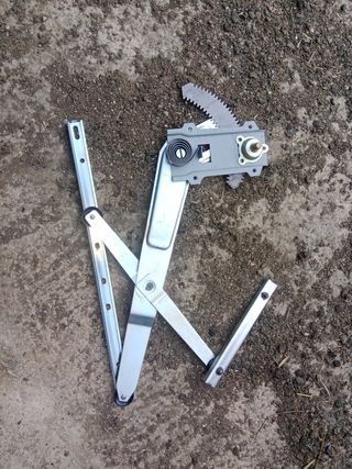 Elevalunas Manual Delantero Dcho Nissan Patrol