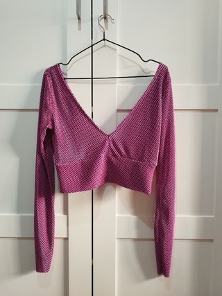 Crop top Bershka manga larga rosa