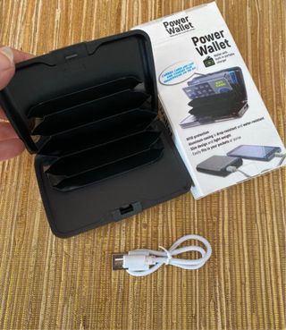 Cartera Power Wallet con Cargador USB