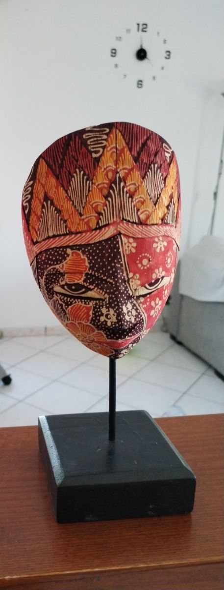 Maschera etnica Indonesia Batik