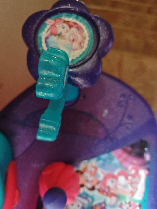 Enchantimals tocador