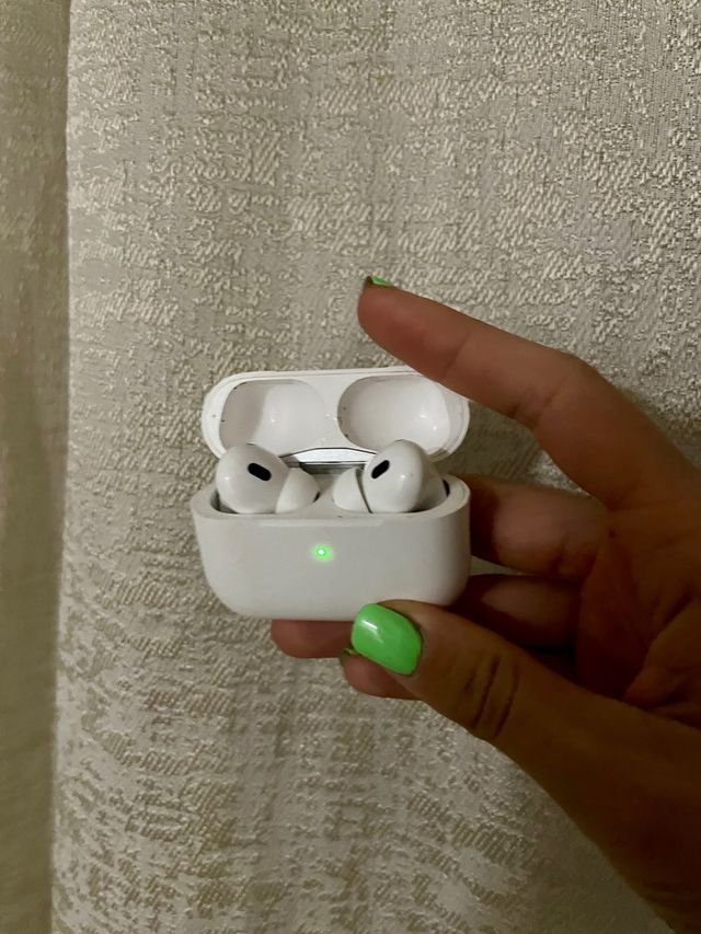 Cuffie Apple Bianche