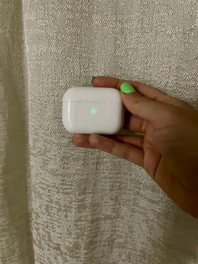 Cuffie Apple Bianche