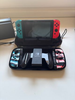 Nintendo Switch Azul y Rojo