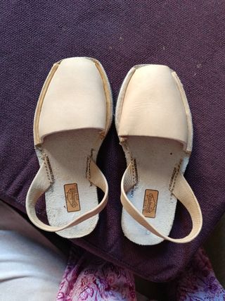 Abarcas Riudavels Menorca Beige