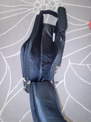 Funda para saxo alto Madarozzo. 