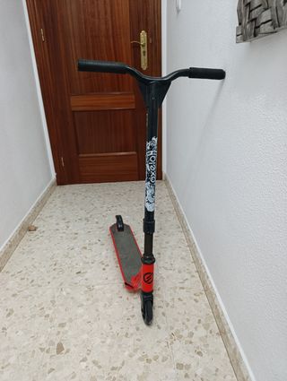 Patinete Oxelo Rojo y Negro