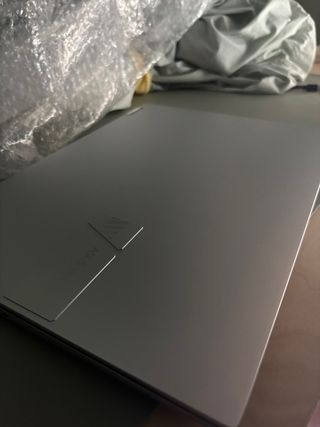 Portátil ASUS Vivobook Gris