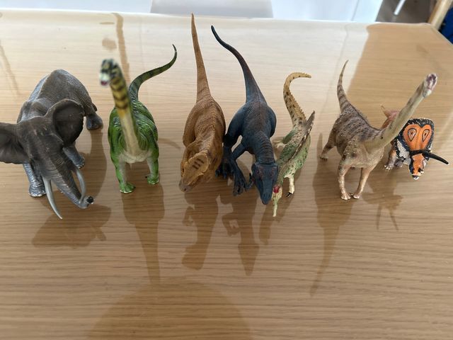 Conjunto Dinosaurios Schleich y Collecta