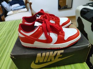 Deportivas Nike Rojas y Blancas