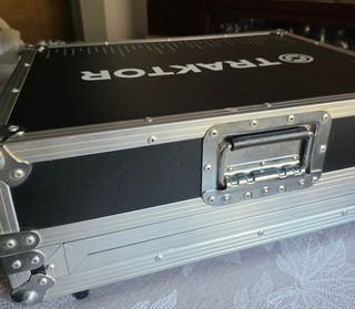 Maleta Rígida Traktor Kontrol S4