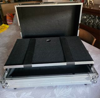Maleta Rígida Traktor Kontrol S4