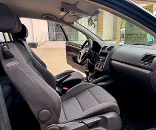 Volkswagen Golf 2005