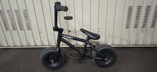 Bicicleta Mini BMX Bandit Negra