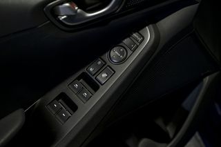 Hyundai IONIQ   1.6 GDI HEV Tecno DT 