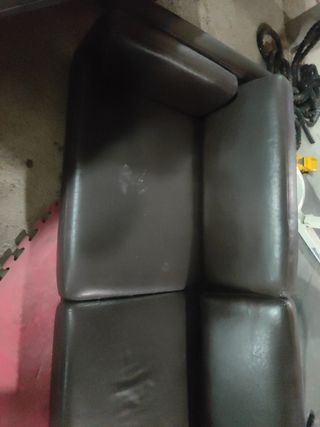 Sillón de cuero marrón