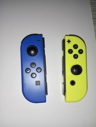 Mandos Nintendo Switch Azul y Amarillo