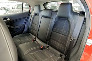 Mercedes GLA MERCEDES-BENZ  GLA 200 d Urban 