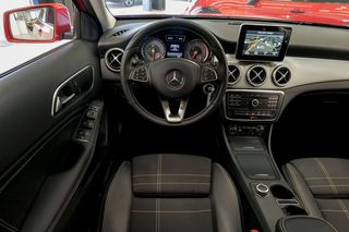 Mercedes GLA MERCEDES-BENZ  GLA 200 d Urban 