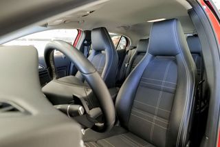Mercedes GLA MERCEDES-BENZ  GLA 200 d Urban 