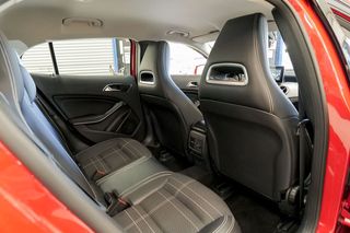 Mercedes GLA MERCEDES-BENZ  GLA 200 d Urban 