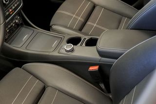 Mercedes GLA MERCEDES-BENZ  GLA 200 d Urban 
