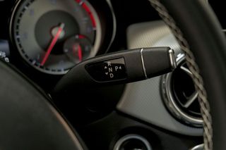 Mercedes GLA MERCEDES-BENZ  GLA 200 d Urban