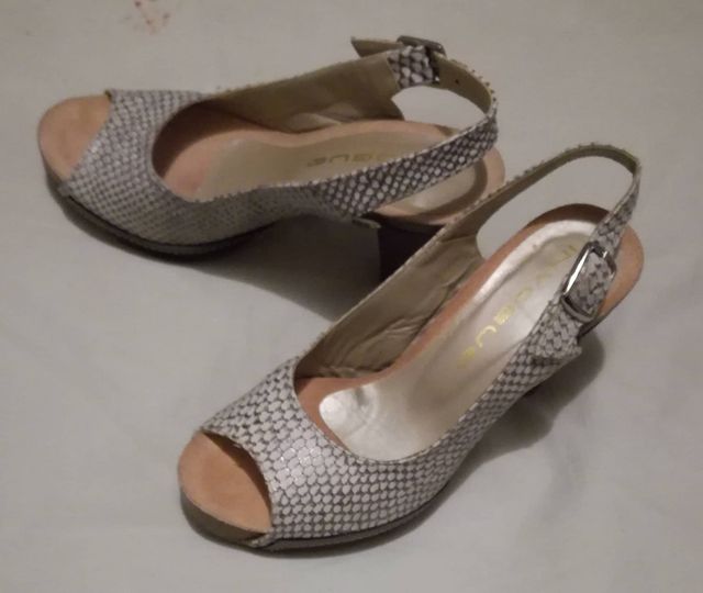 Sandálias Invogue Pele Bege