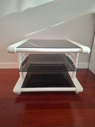 Mesita auxiliar de madera y vidrio