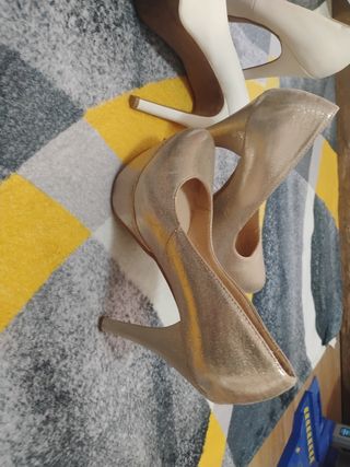Lote 3 pares de zapatos de tacón por 6 euros
