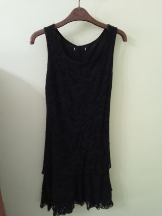 Vestido negro encaje con chaqueta