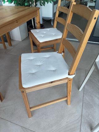 Mesa y 4 Sillas de Cocina Madera