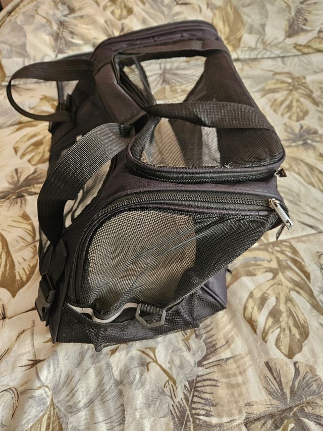 Transportín para mascotas negro y blanco