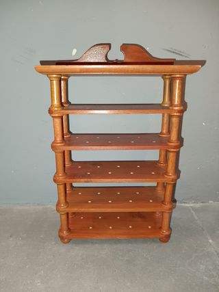 Vitrina de madera para dedales