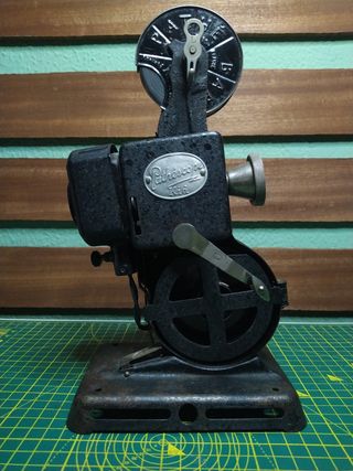 Proyector antiguo de cine Pathé Kid 9,5mm.