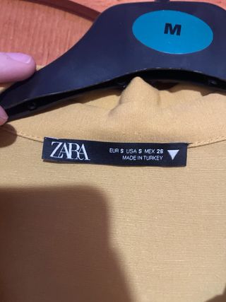 Camisa Zara amarilla corta talla S