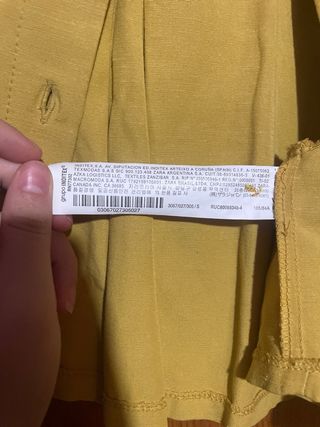 Camisa Zara amarilla corta talla S