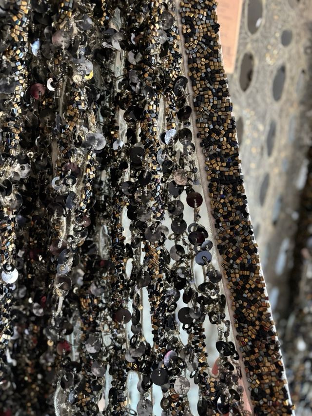 Chaqueta BDBA con abalorios y detalles plateados