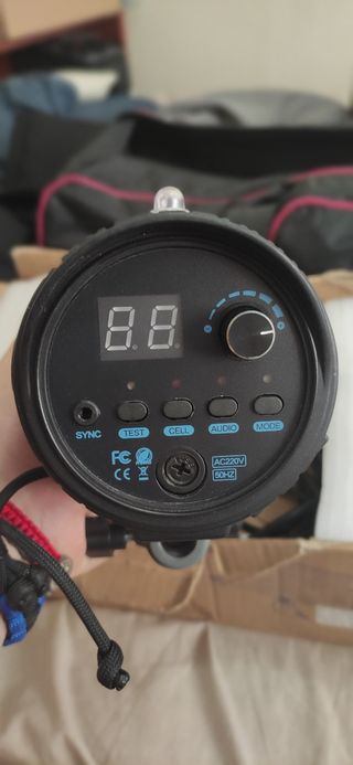 Kit Iluminacion Flashes Neewer N250 + Extras