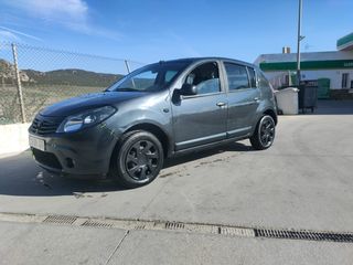 Dacia Sandero 2008