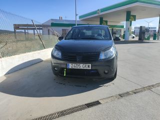 Dacia Sandero 2008